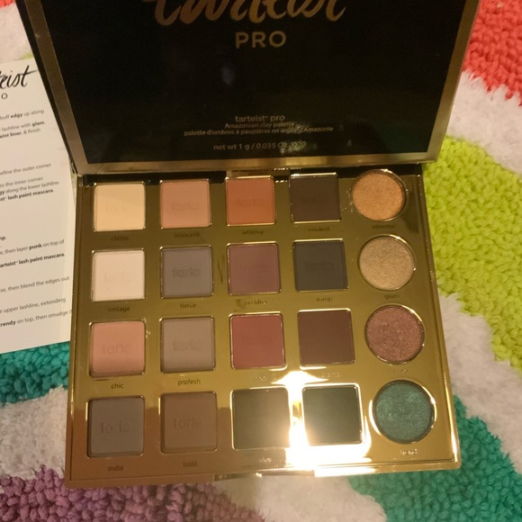 Tarte Pro eyeshadow palette - Picture 2 of 2